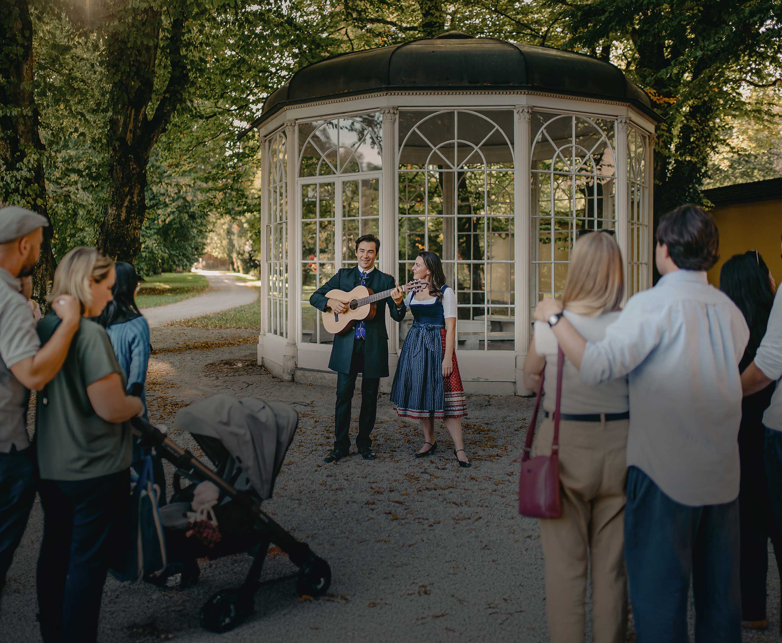 Sound of Music city tour in Salzburg with live singing at iconic filming locations