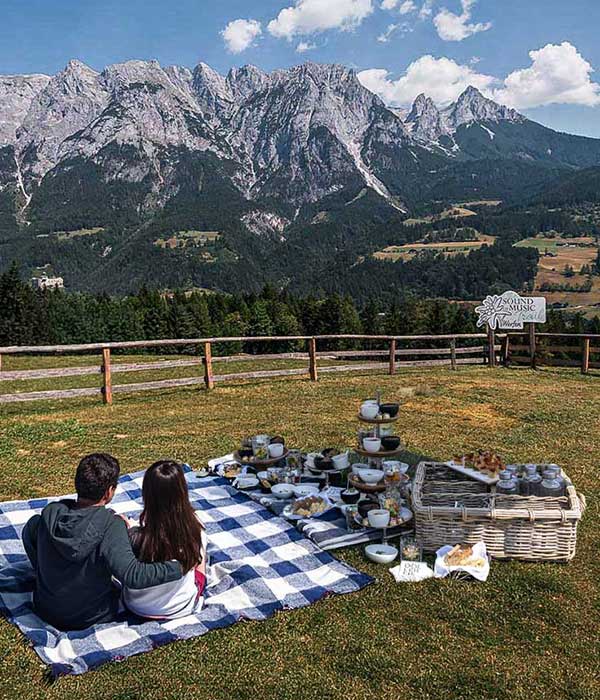 Gourmet picnic with Austrian cuisine at the Sound of Music Meadow in Werfen