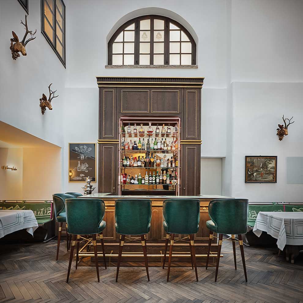 Hotel Goldener Hirsch Restaurant & Bar Restaurant and bar interior at Hotel Goldener Hirsch Salzburg