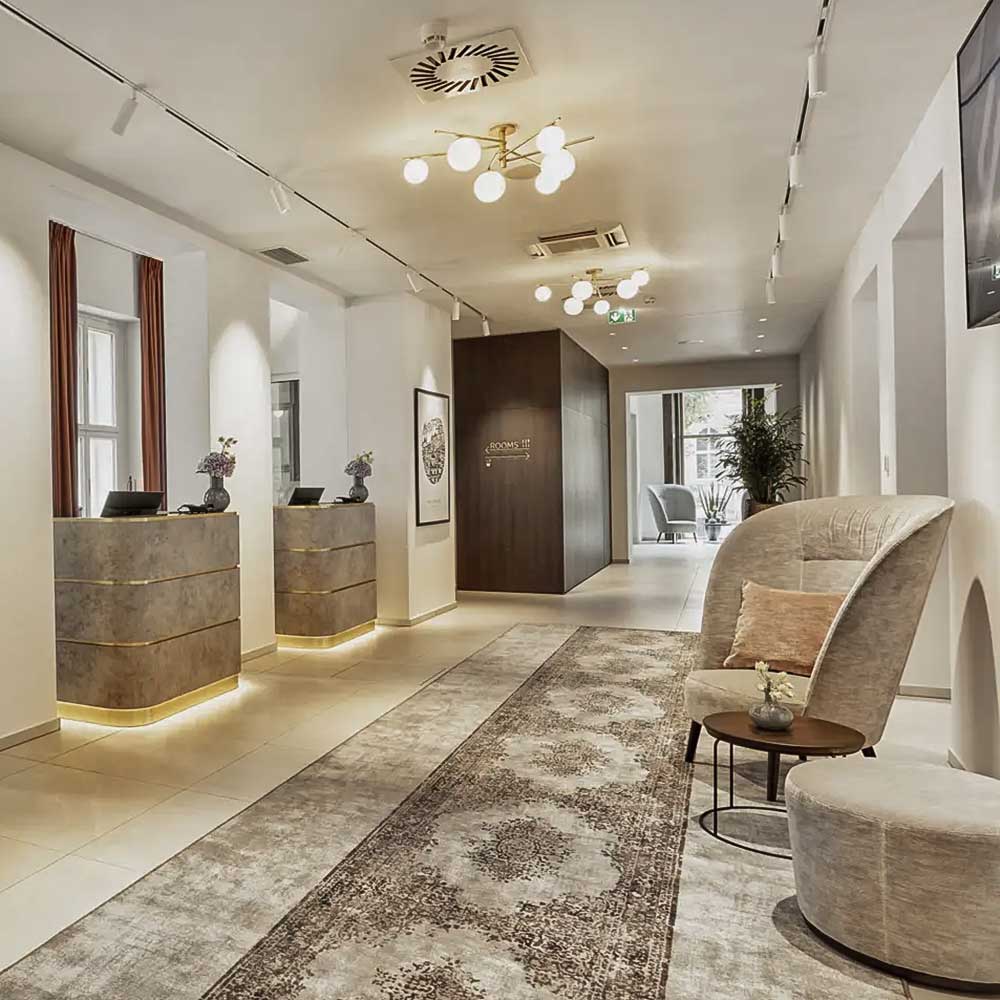 hyperion-hotel-salzburg-reception-palais-faber